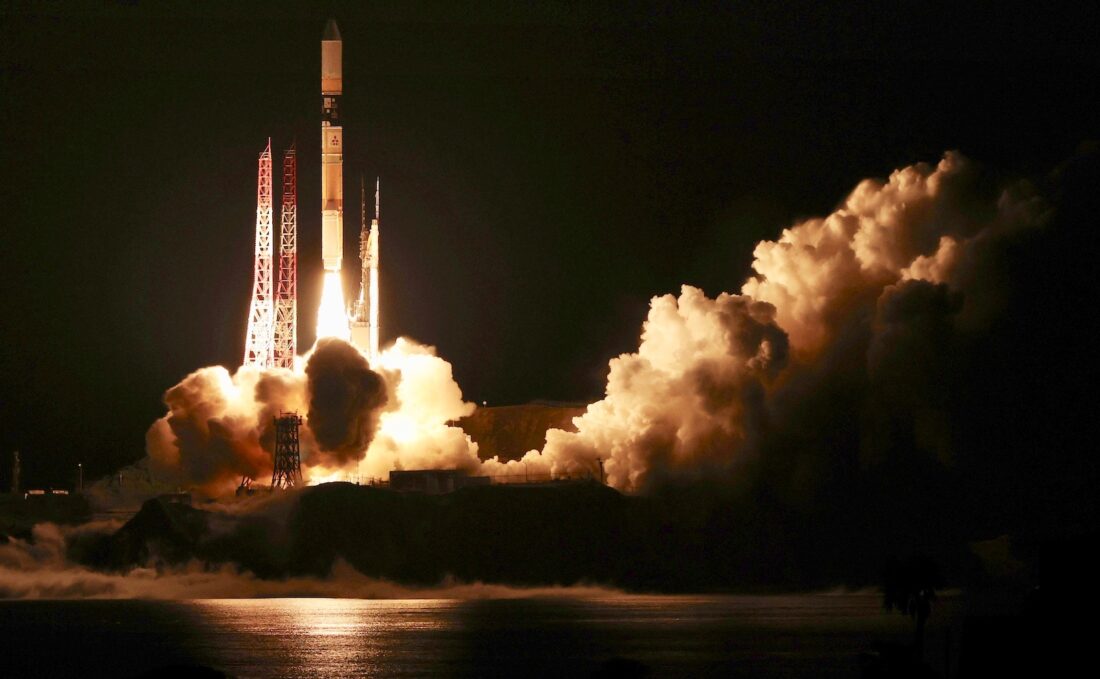 トップス RocketDive Japan launches a climate change monitoring satellite on mainstay